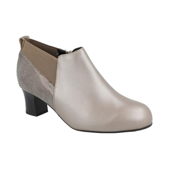 Women's Wide Fit DB Carrie Boots in Black Leather - Image 1