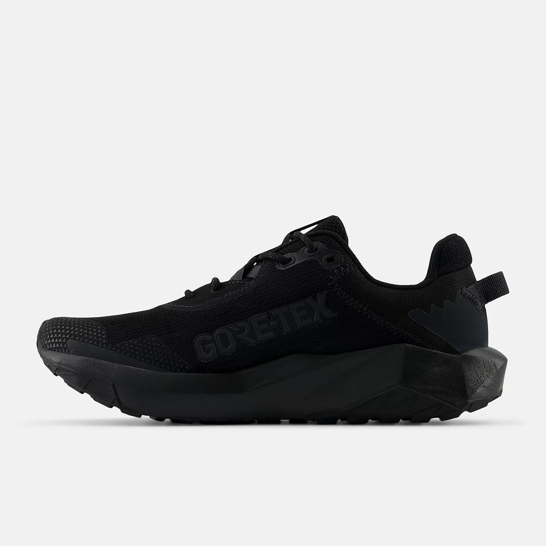 Men's Wide Fit New Balance Dynasoft MTNTRGB6 Waterproof Gore Tex Walking/Running Trainers in Black - Image 5