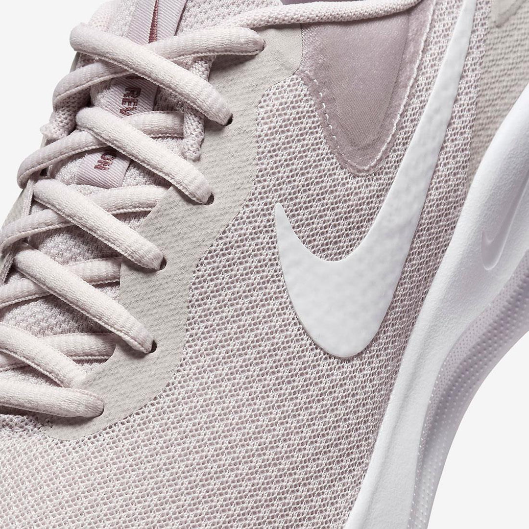 Women's Wide Fit Nike FZ6829-007 Revolution 7 Trainers in Mauve/White - Image 4