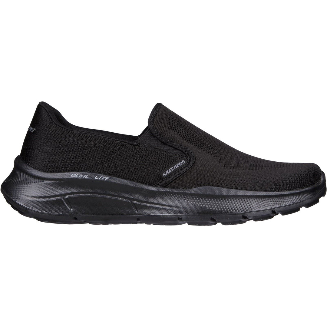 Men's Wide Fit Skechers 232516WW  Equalizer 5.0 Grand Legacy Trainers in Black - Image 2
