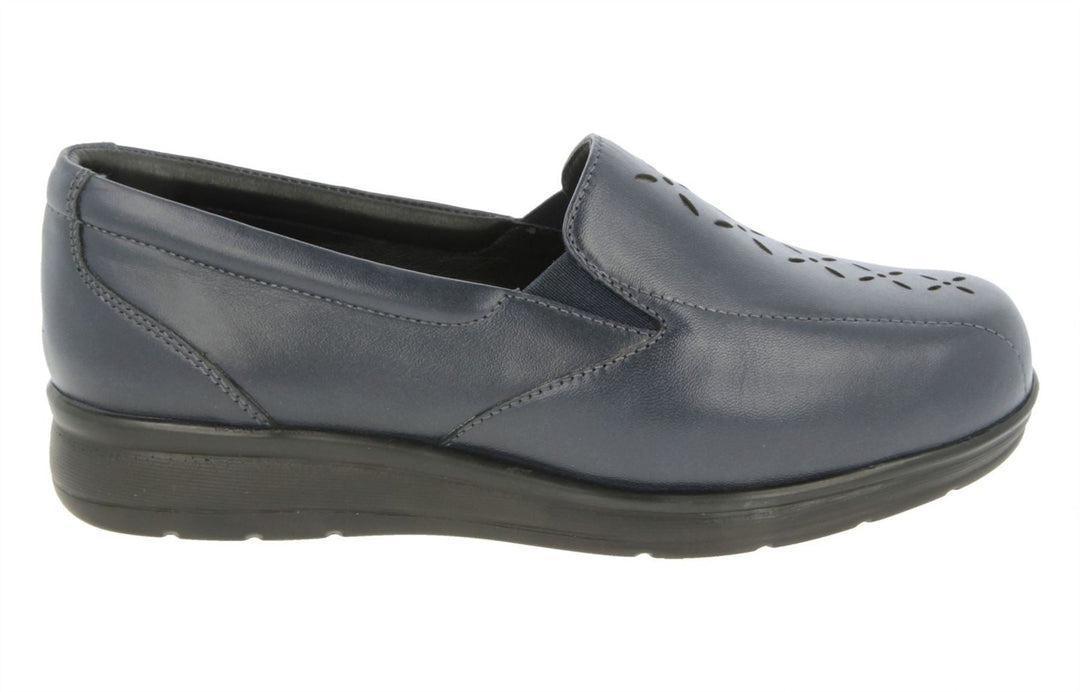Womens Wide Fit DB Cameron Shoes in Black Leather - Image 6
