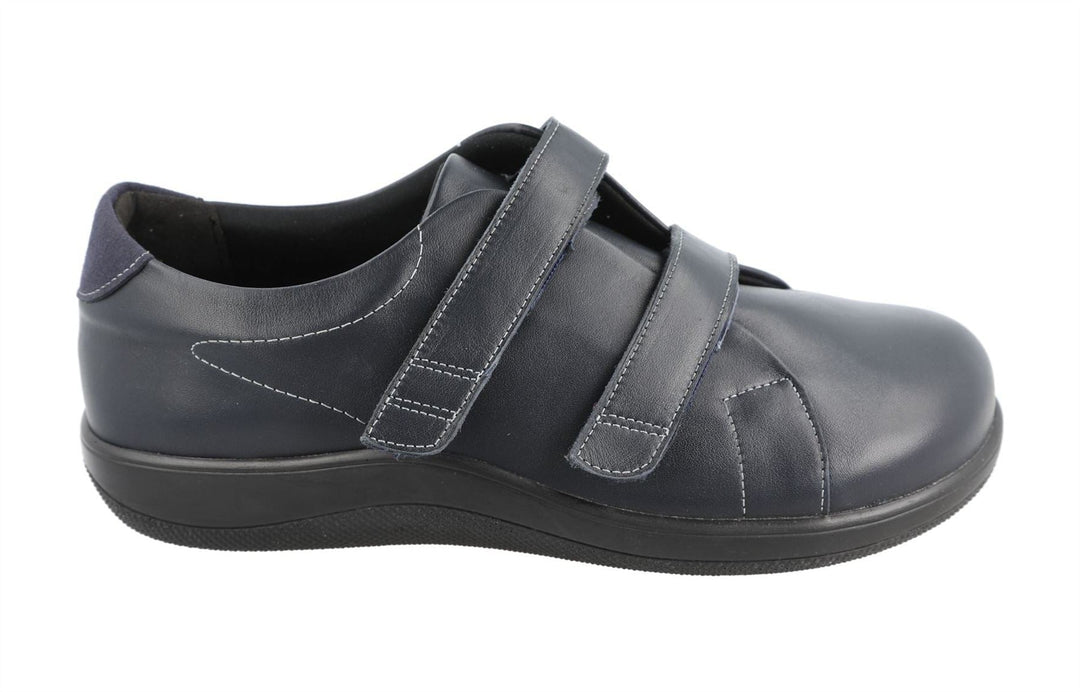 Women's Wide Fit DB Scott Shoes in Black - Image 7