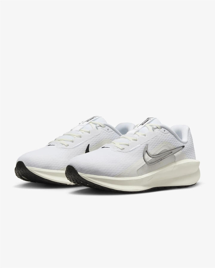 Women's Wide Fit Nike FZ3088-100 Downshifter 13 Trainers in White Plantinum/Tint - Image 1