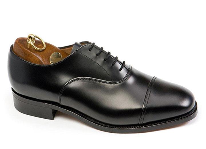 Mens Wide Fit Sanders Oxford Shoes in Black - Image 1