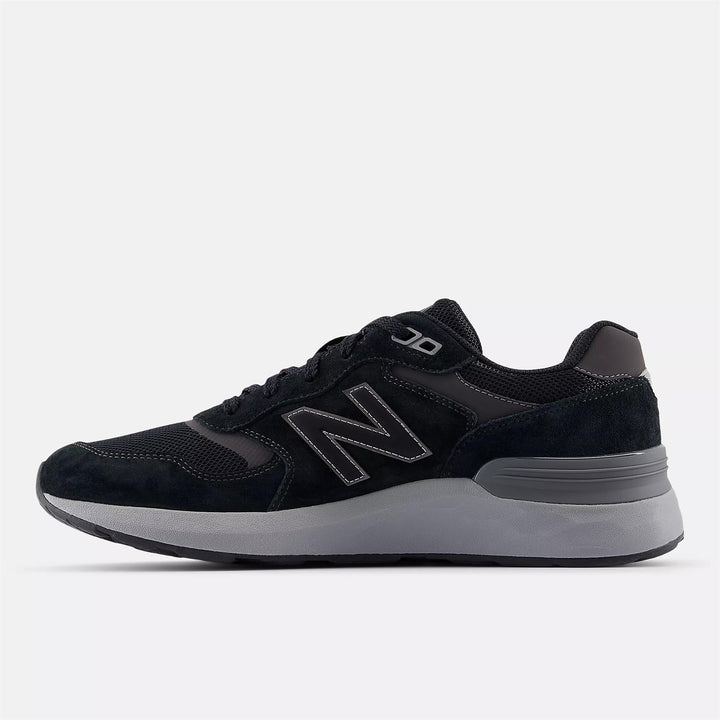 Men's Wide Fit New Balance MW880B Walking and Running Black Trainers Left Side View