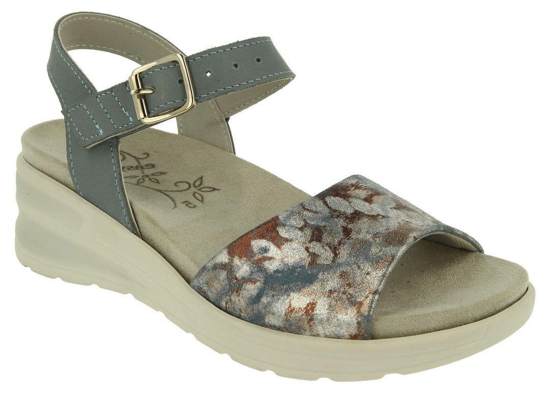 Womens Wide Fit DB Nightjar Sandals in Sky Blue Lea / Suede - Image 8