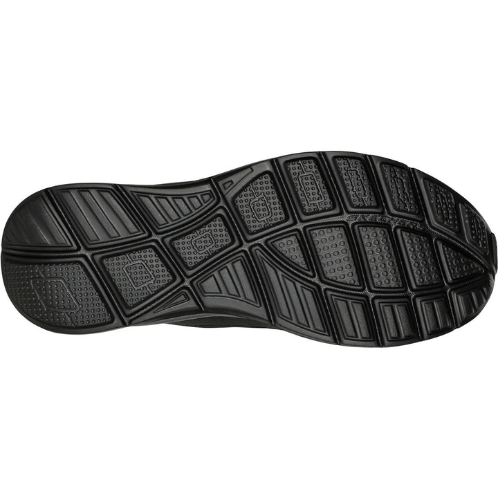 Men's Wide Fit Skechers 232520 Equalizer 5.0 Cyner Trainers in Black - Image 1