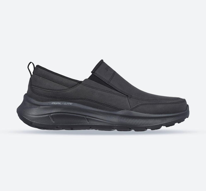 Men's Wide Fit Skechers 232517 Equalizer 5.0 Harvey Trainers - Black in Black - Image 1