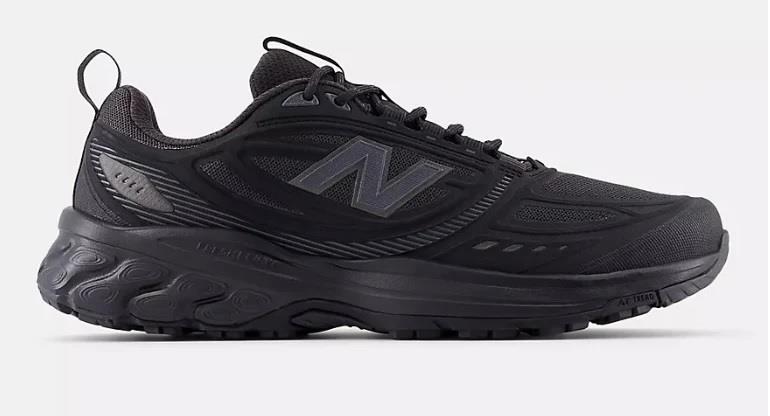 Mens Wide Fit New Balance M410 Fresh Foam Trainers in Black - Image 2