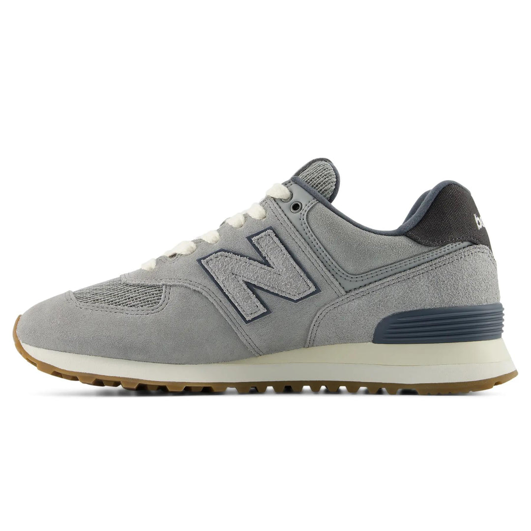 Men's Wide Fit New Balance U5746VZ Grey Shoes Trainers in Grey - Image 2