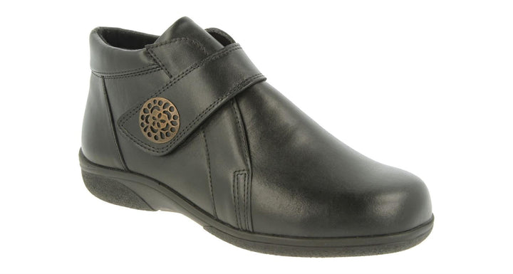 Womens Wide Fit DB Fieldfare Boots in Black - Image 1