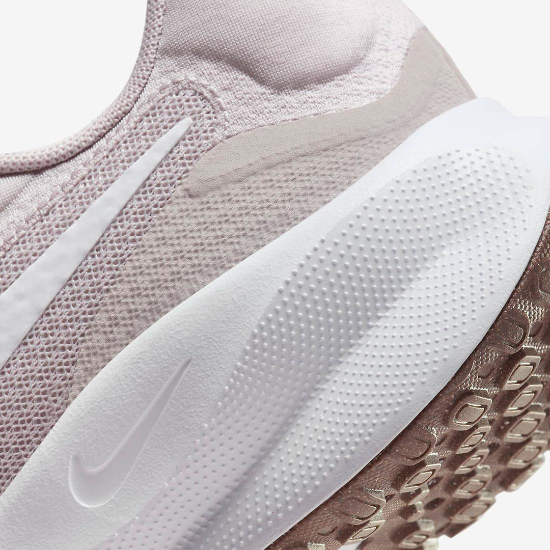 Women's Wide Fit Nike FZ6829-007 Revolution 7 Trainers in Mauve/White - Image 6