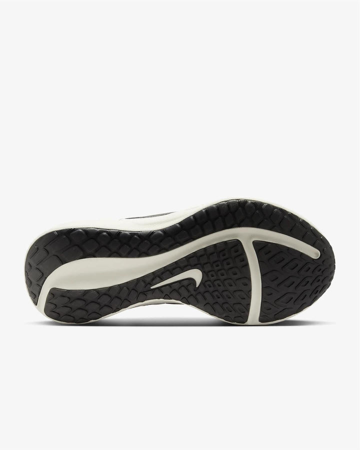 Women's Wide Fit Nike FZ3088-100 Downshifter 13 Trainers in White Plantinum/Tint - Image 1