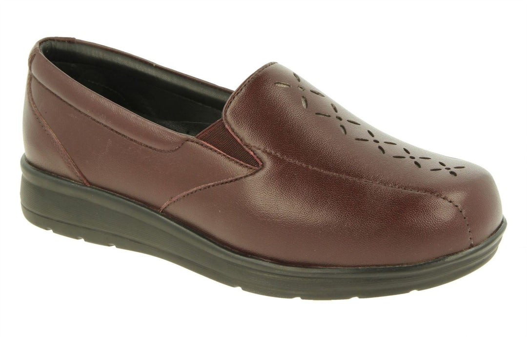 Womens Wide Fit DB Cameron Shoes in Black Leather - Image 11