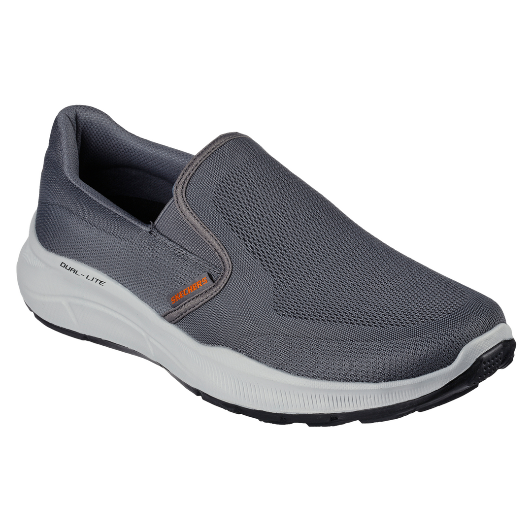 Men's Wide Fit Skechers 232516WW  Equalizer 5.0 Grand Legacy Trainers in Black - Image 9