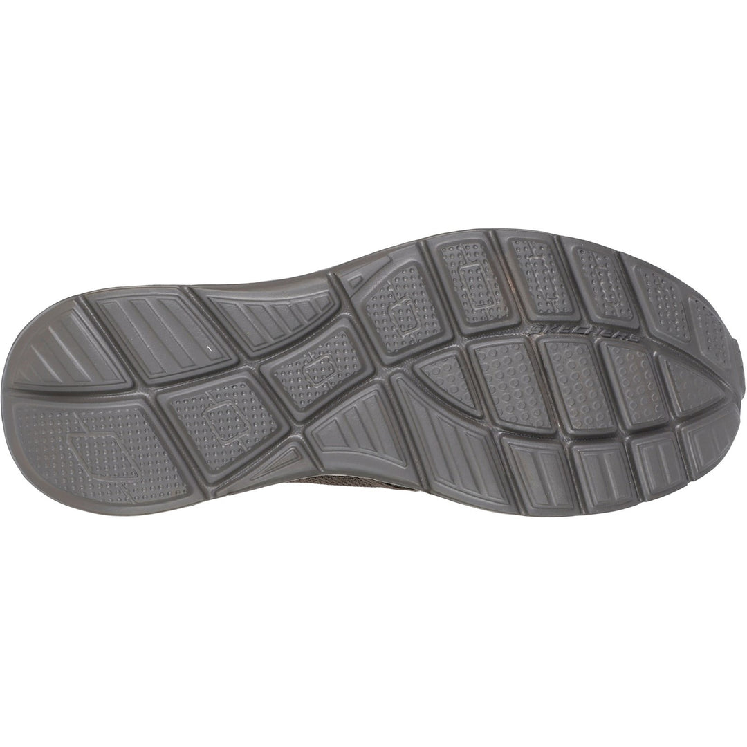 Men's Relaxed Fit Skechers 232926 Slip-ins Equalizer 5.0 Drayze Trainers in Black - Image 17
