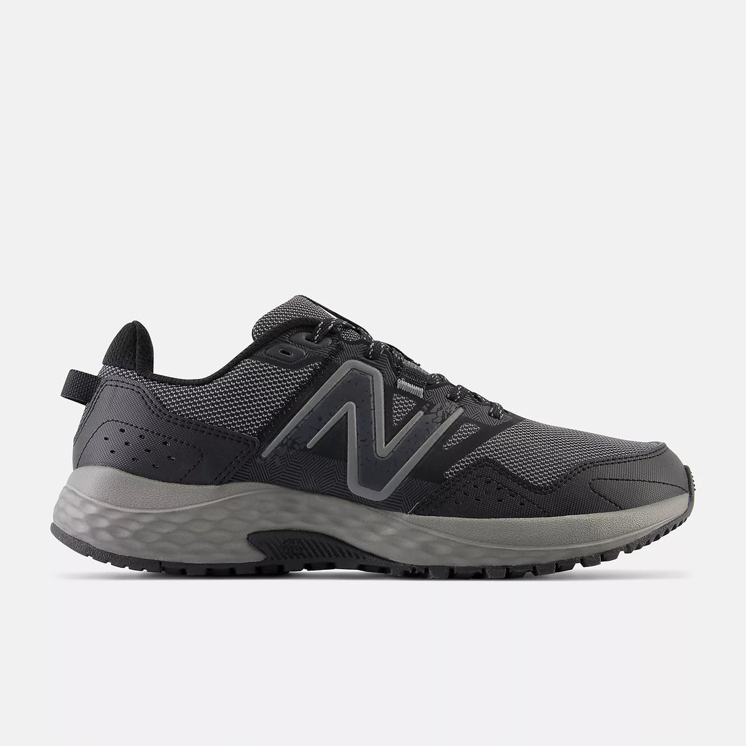 Men's Wide Fit New Balance MT410LB8 Trail Running Trainers in Black - Image 2