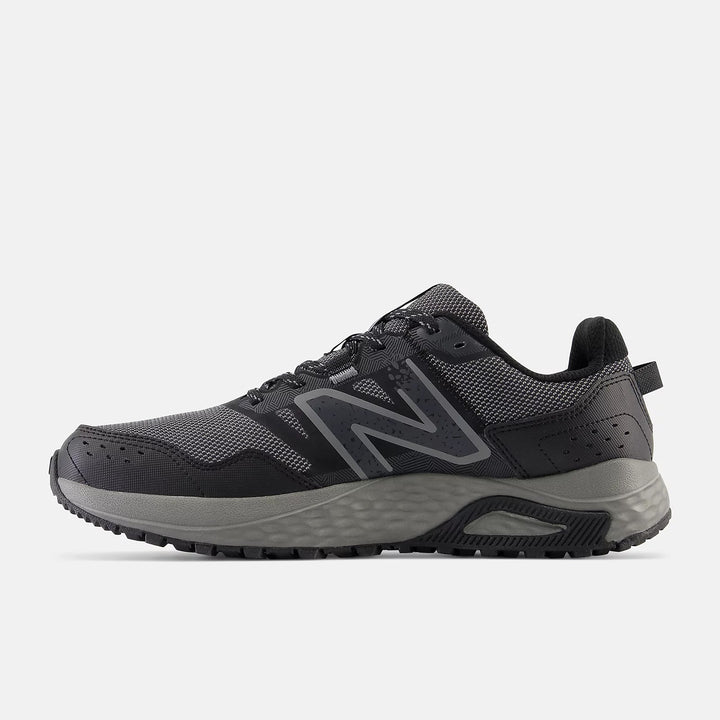 Men's Wide Fit New Balance MT410LB8 Trail Running Trainers in Black - Image 1