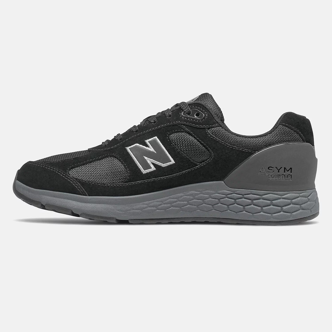 Mens Wide Fit New Balance MW1880 Walking Trainers - Black in Black - Image 3