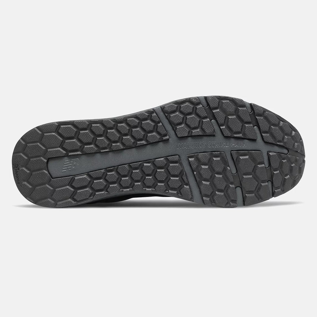 Mens Wide Fit New Balance MW1880 Walking Trainers - Black in Black - Image 5