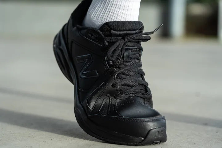 Womens Wide Fit New Balance WX624AB5 Trainers