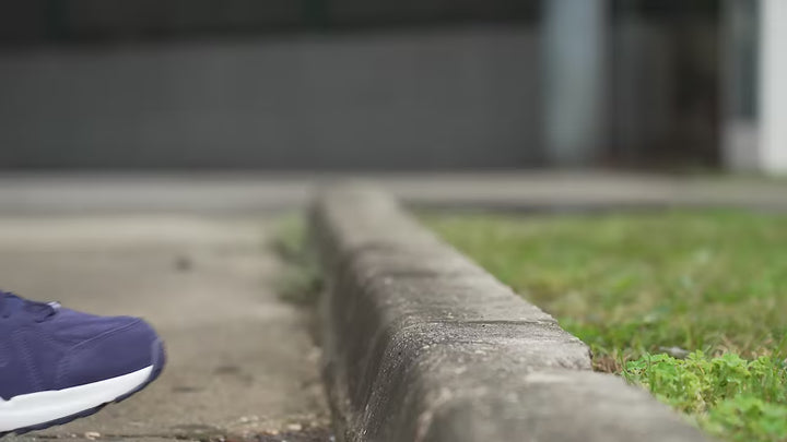 Women's Wide Fit New Balance MX608UN5 (New 624) Walking/Running Trainers - ABZORB