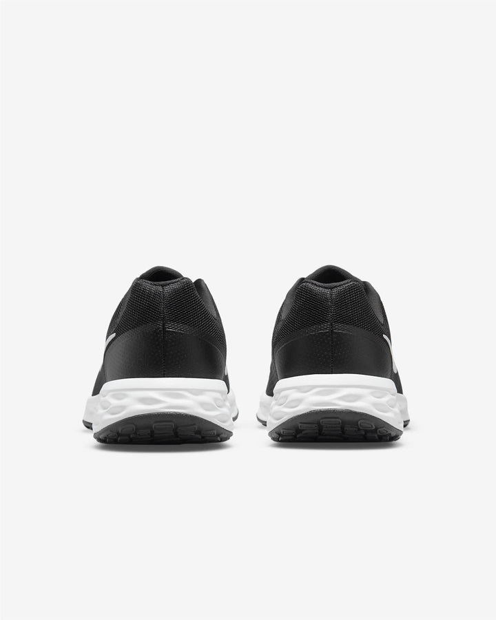 Men's Wide Fit Nike DD8475-003 Revolution 6 Running Trainers in Black/White - Image 1