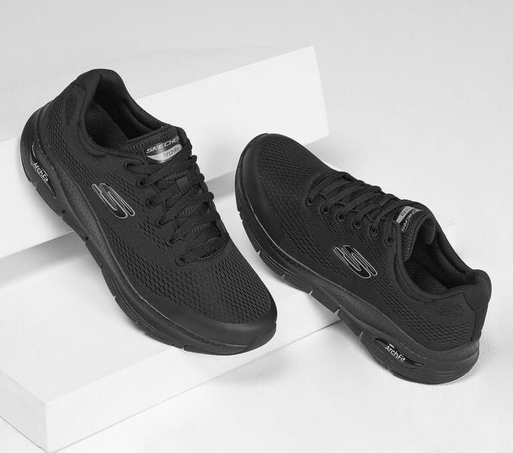 Mens Wide Fit Skechers 232040 Arch Fit Walking Trainers in Black - Image 1
