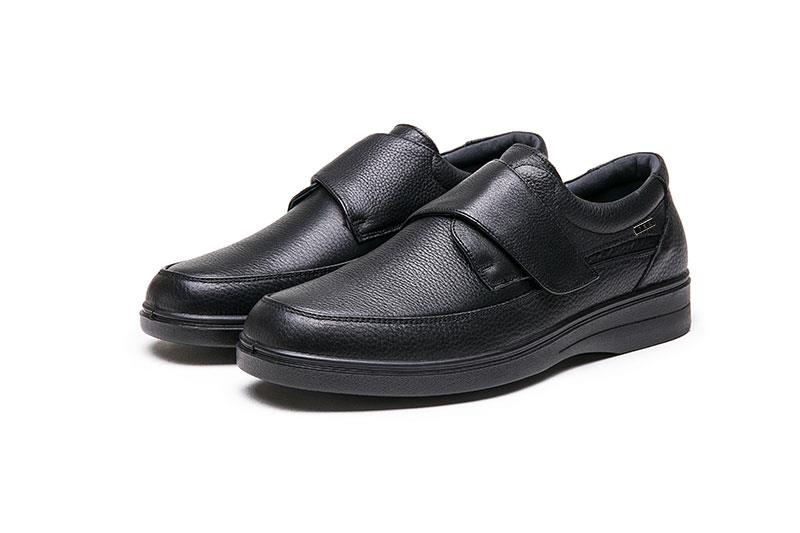 Mens Wide Fit Grunwald A-903 Shoes in Black - Image 4