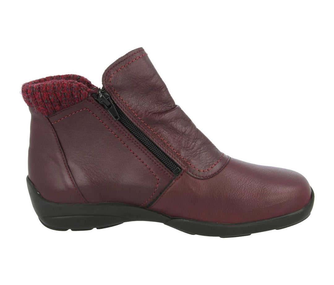 Womens Wide Fit DB Stoke Boots in Black / Stretch - Image 13