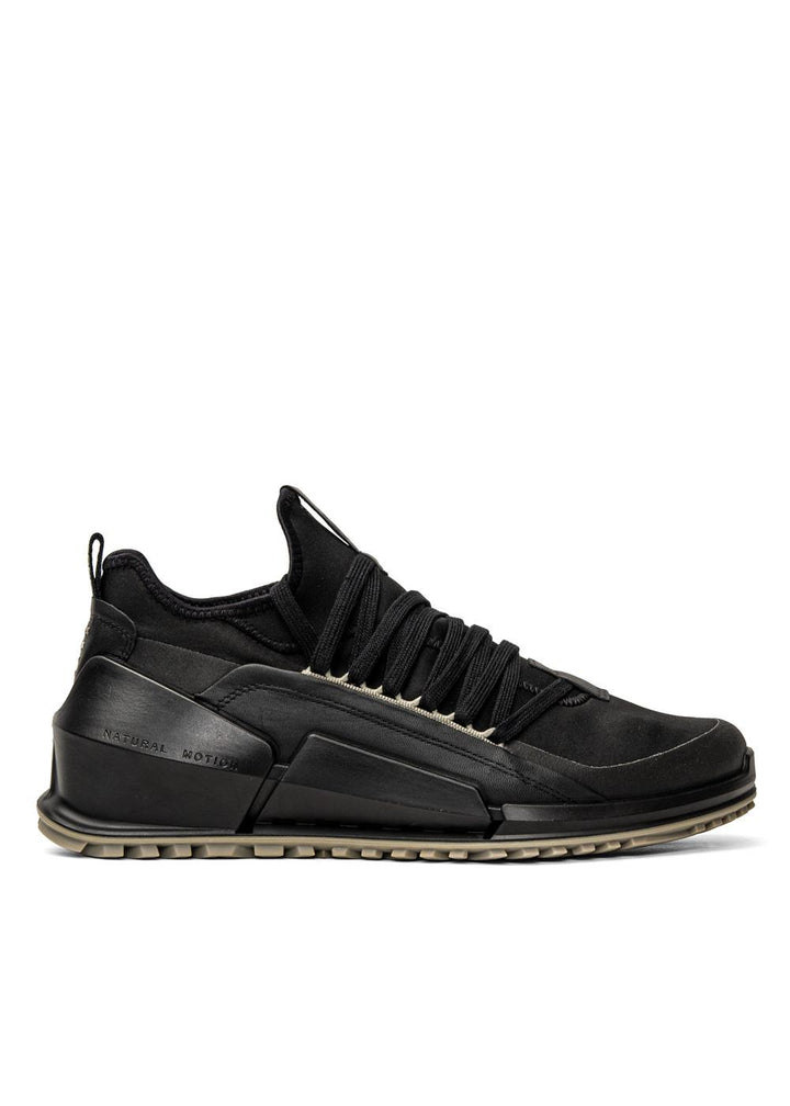 Men's Wide Fit Ecco Biom 2.0 M 80024 Trainers in Black - Image 1