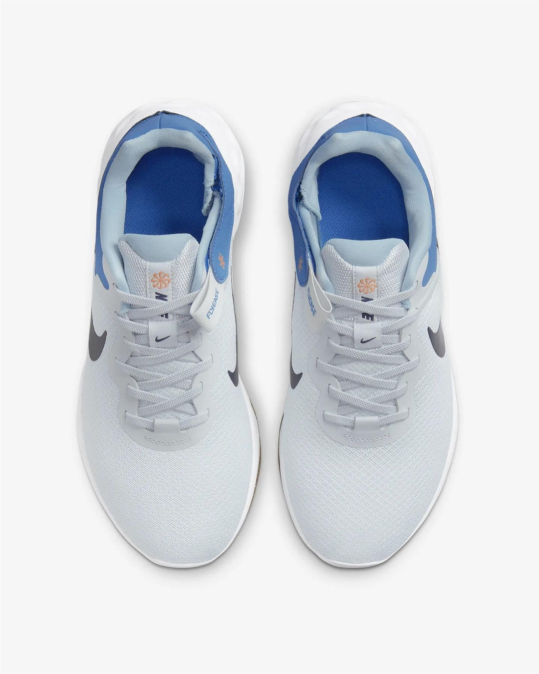 Womens Wide Fit Nike DD8476 002 Trainers in Pure/Platinum - Image 3
