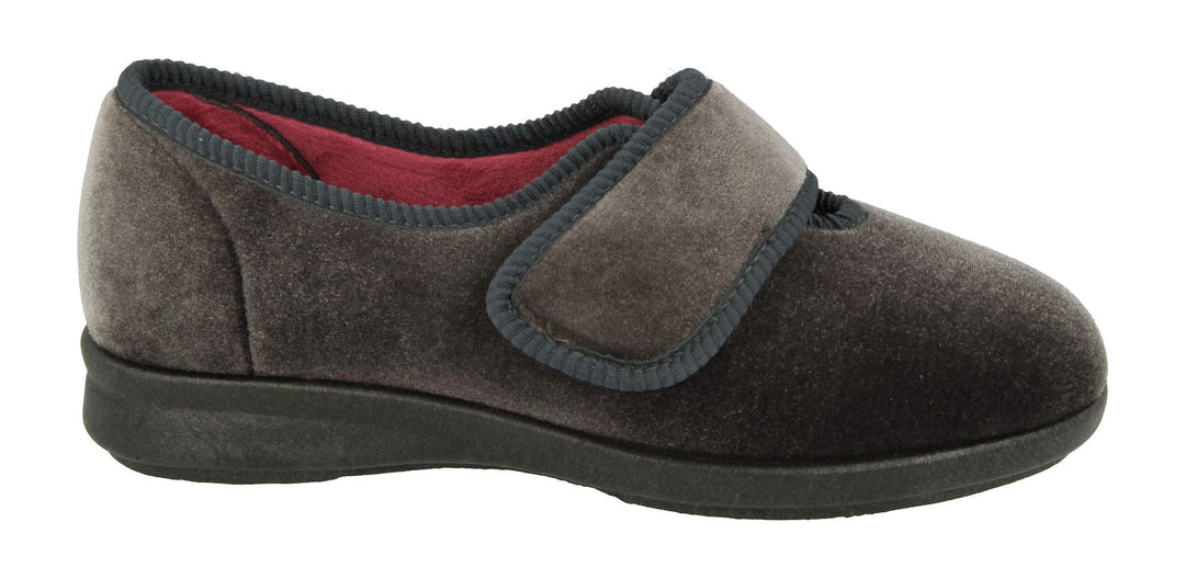 Womens Wide Fit DB Nellie Slippers in Black Stretch - Image 8