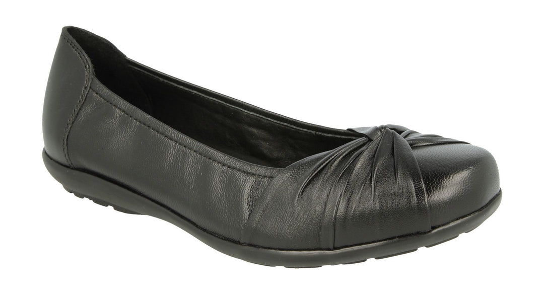 Womens Wide Fit DB Tetbury Court Shoes in Black - Image 3