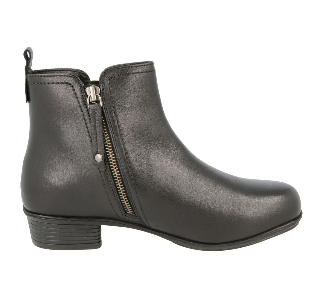 Womens Wide Fit DB Seville Boots in Black - Image 3