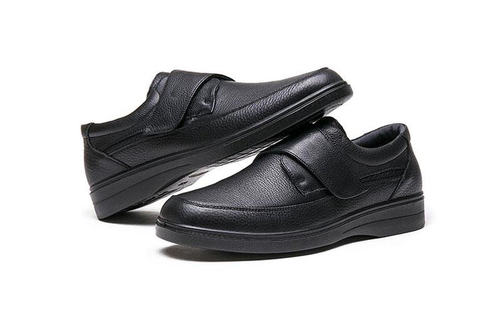 Mens Wide Fit Grunwald A-903 Shoes in Black - Image 1