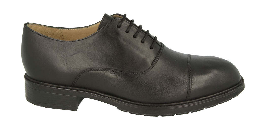 Mens Wide Fit DB Sutton Shoes in Black - Image 2