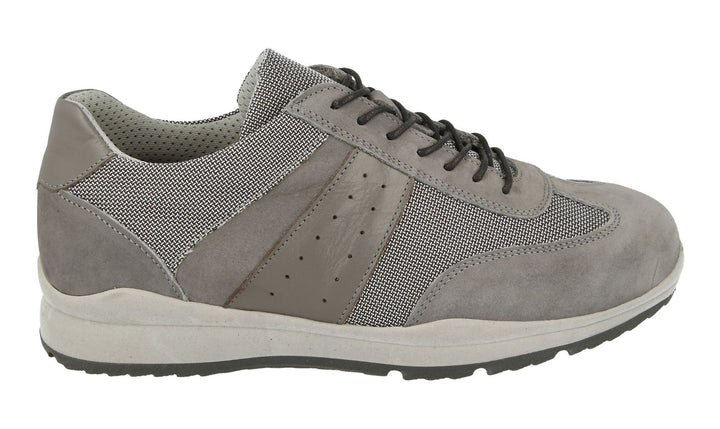 Mens Wide Fit DB Wakefield Shoes in Black - Image 1