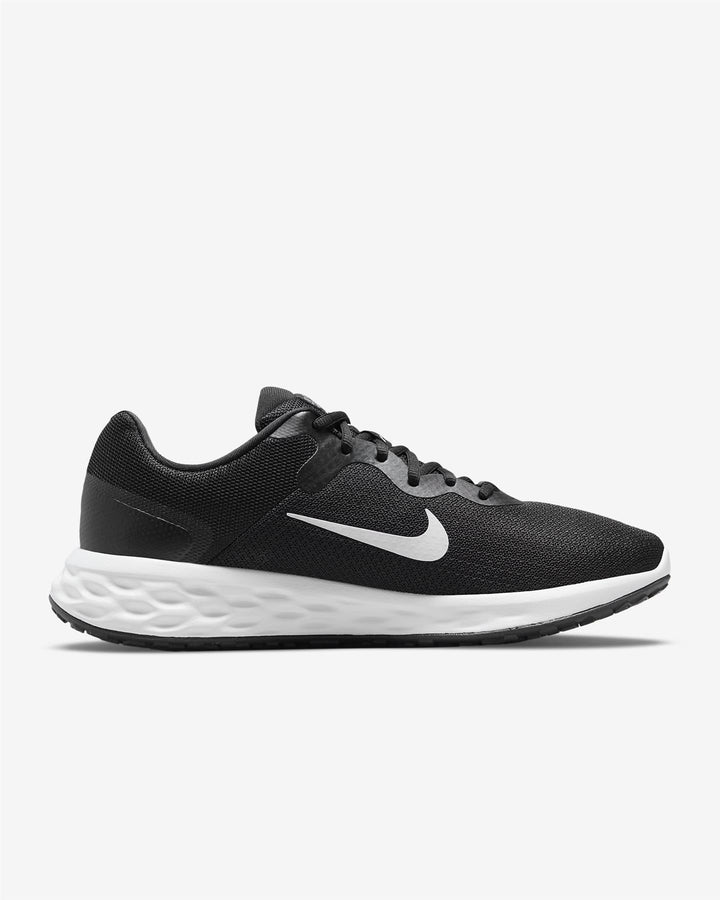 Men's Wide Fit Nike DD8475-003 Revolution 6 Running Trainers in Black/White - Image 1