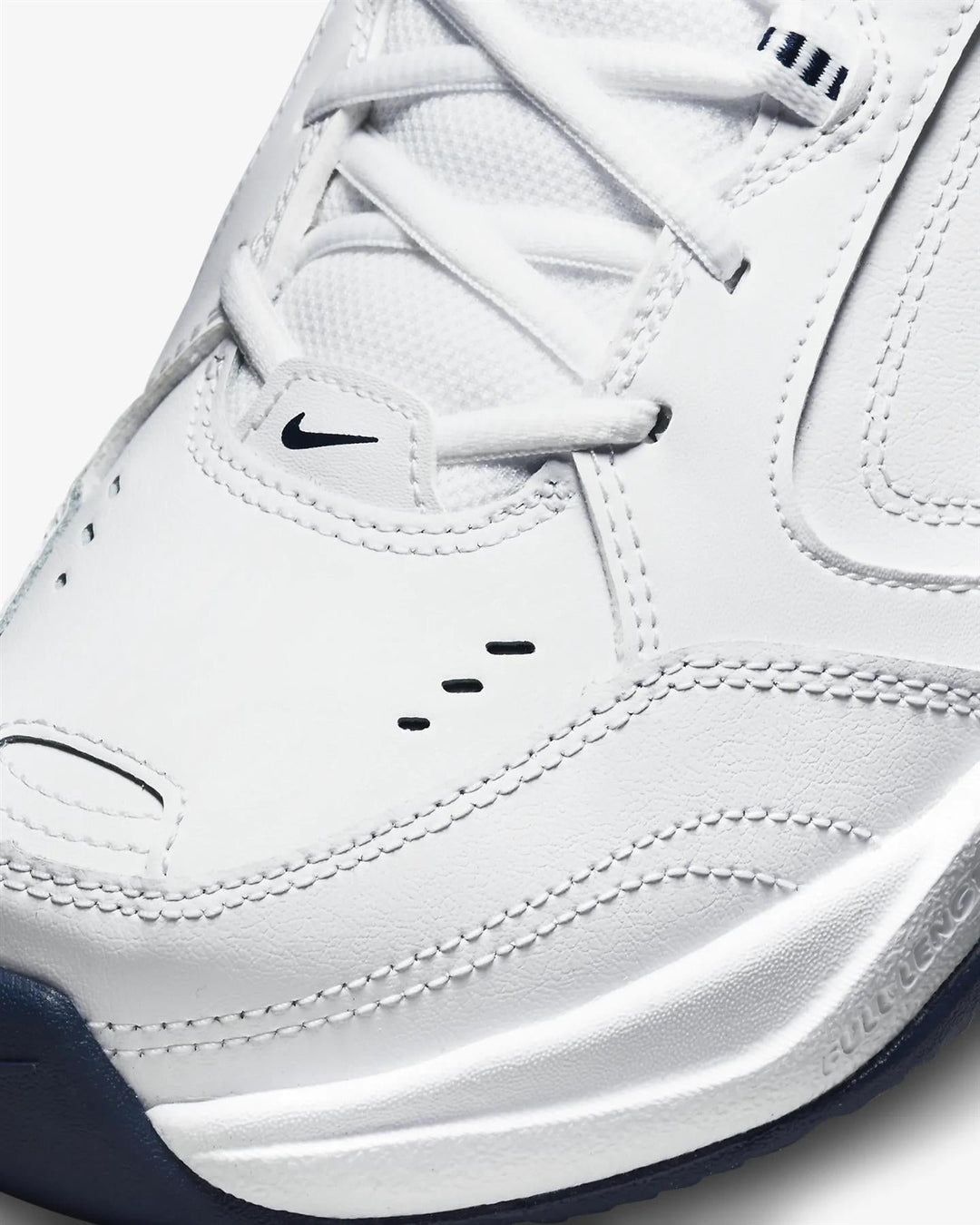 Women's Wide Fit Nike 416355-102 Air Monarch Iv Trainers in White/Metalic Silver - Image 4