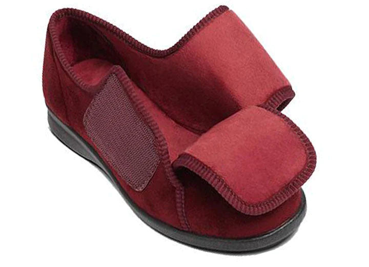 Womens Extra Wide Fit DB Keeston Cosy Slippers in Black - Image 1