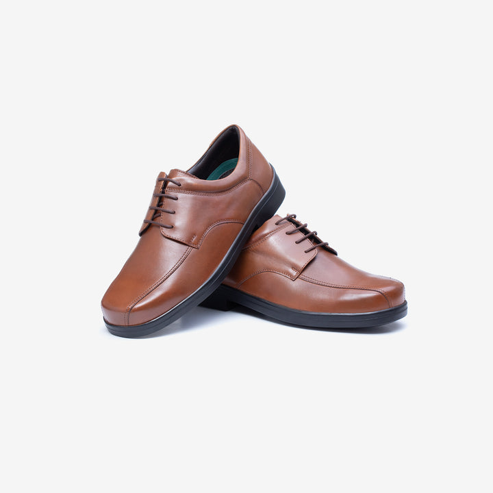 Mens Wide Fit Tredd Well Holmes Shoes in Black - Image 1