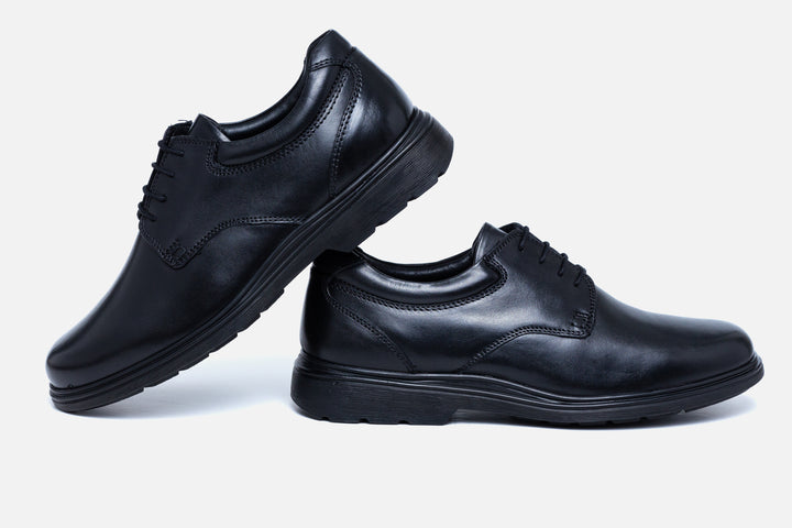 Mens Wide Fit Tredd Well Simon Lace Up Shoes in Black - Image 1