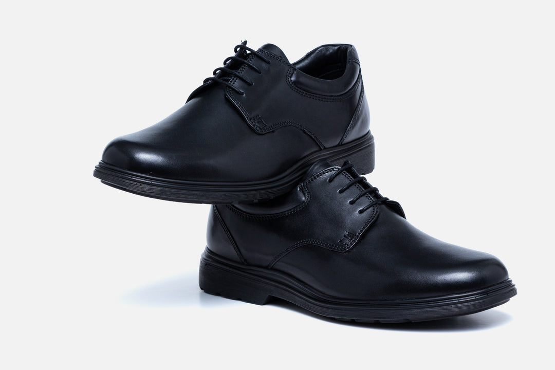 Mens Wide Fit Tredd Well Simon Lace Up Shoes in Black - Image 8
