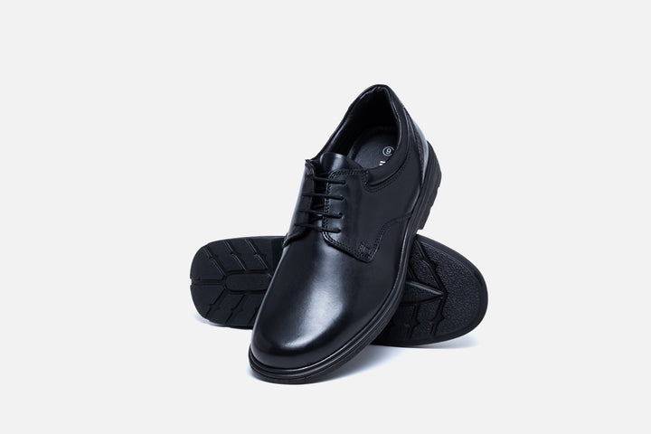 Mens Wide Fit Tredd Well Simon Lace Up Shoes in Black - Image 1