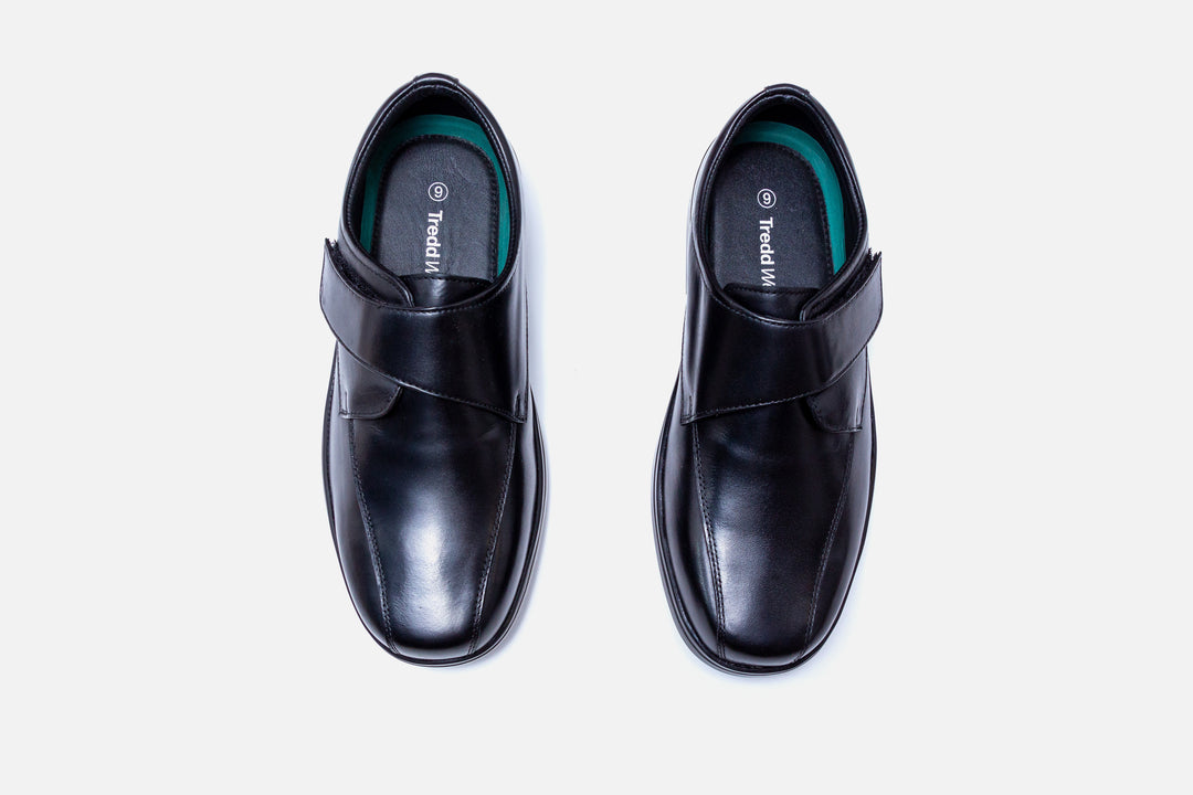 Mens Wide Fit Tredd Well Peter Velcro Shoes in Black - Image 9