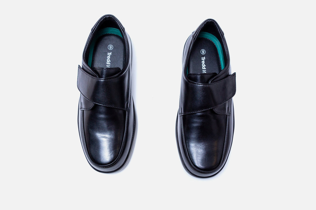 Mens Wide Fit Tredd Well David Velcro Shoes in Black - Image 9