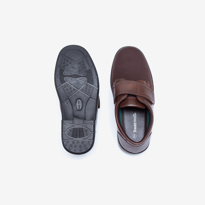 Mens Wide Fit Tredd Well Benjamin Velcro Soft Stretch Shoes in Black - Image 1