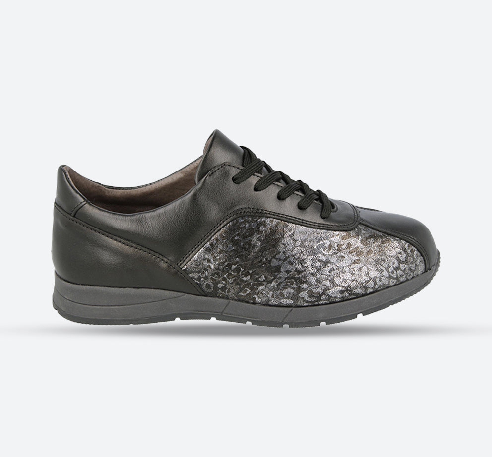 Womens Wide Fit DB Whitworth Canvas in Black & Stretch - Image 1