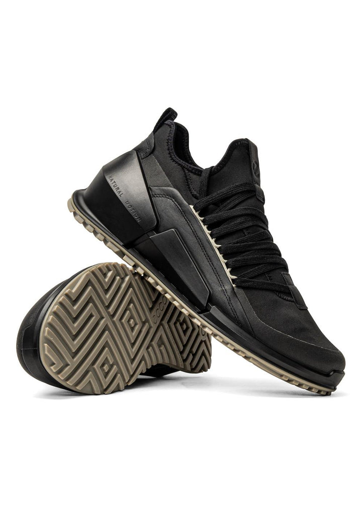 Men's Wide Fit Ecco Biom 2.0 M 80024 Trainers in Black - Image 1